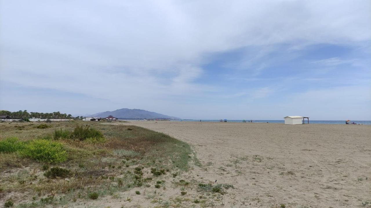 维拉Dumar Puerto Rey公寓 外观 照片